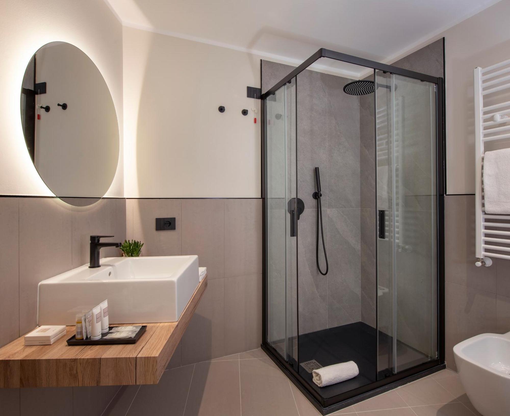 Mem Lodge And Suite Pula Ngoại thất bức ảnh