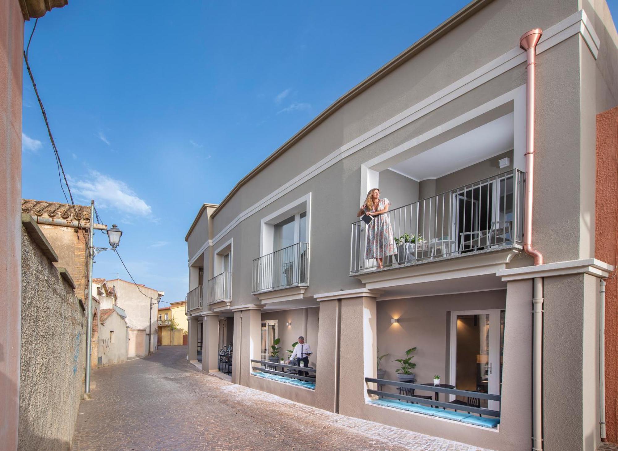 Mem Lodge And Suite Pula Ngoại thất bức ảnh