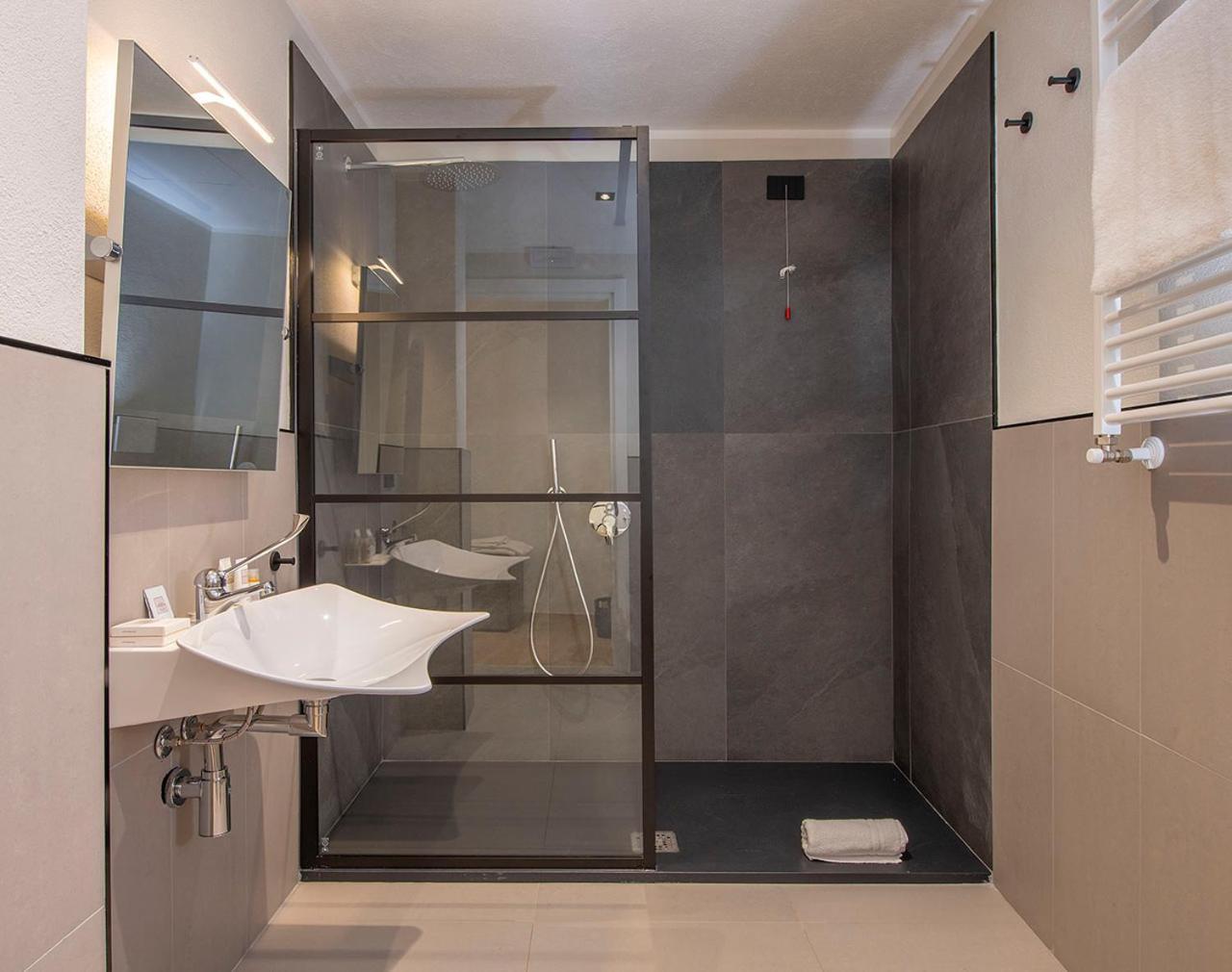 Mem Lodge And Suite Pula Ngoại thất bức ảnh